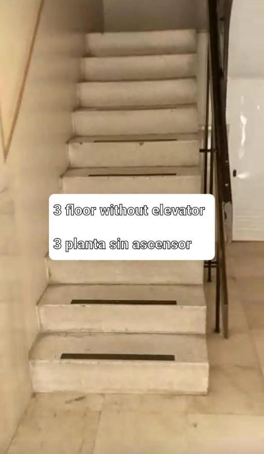 Apartamento Capuchinos Малага Екстериор снимка