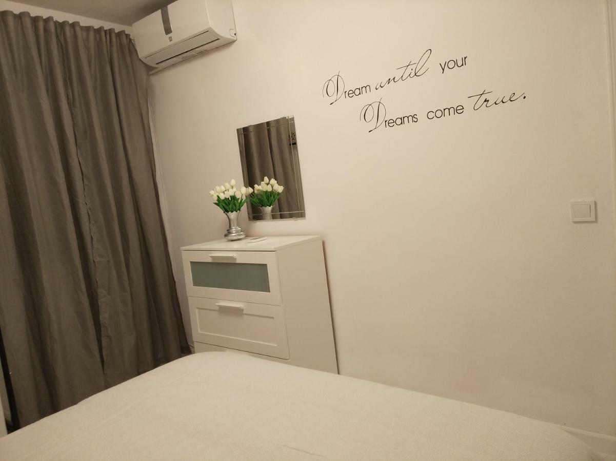 Apartamento Capuchinos Малага Екстериор снимка
