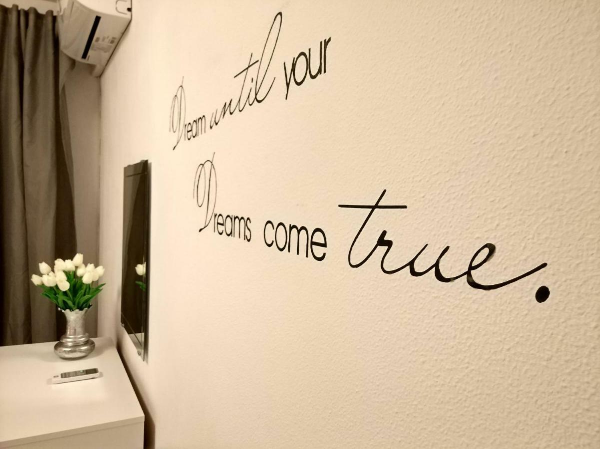 Apartamento Capuchinos Малага Екстериор снимка